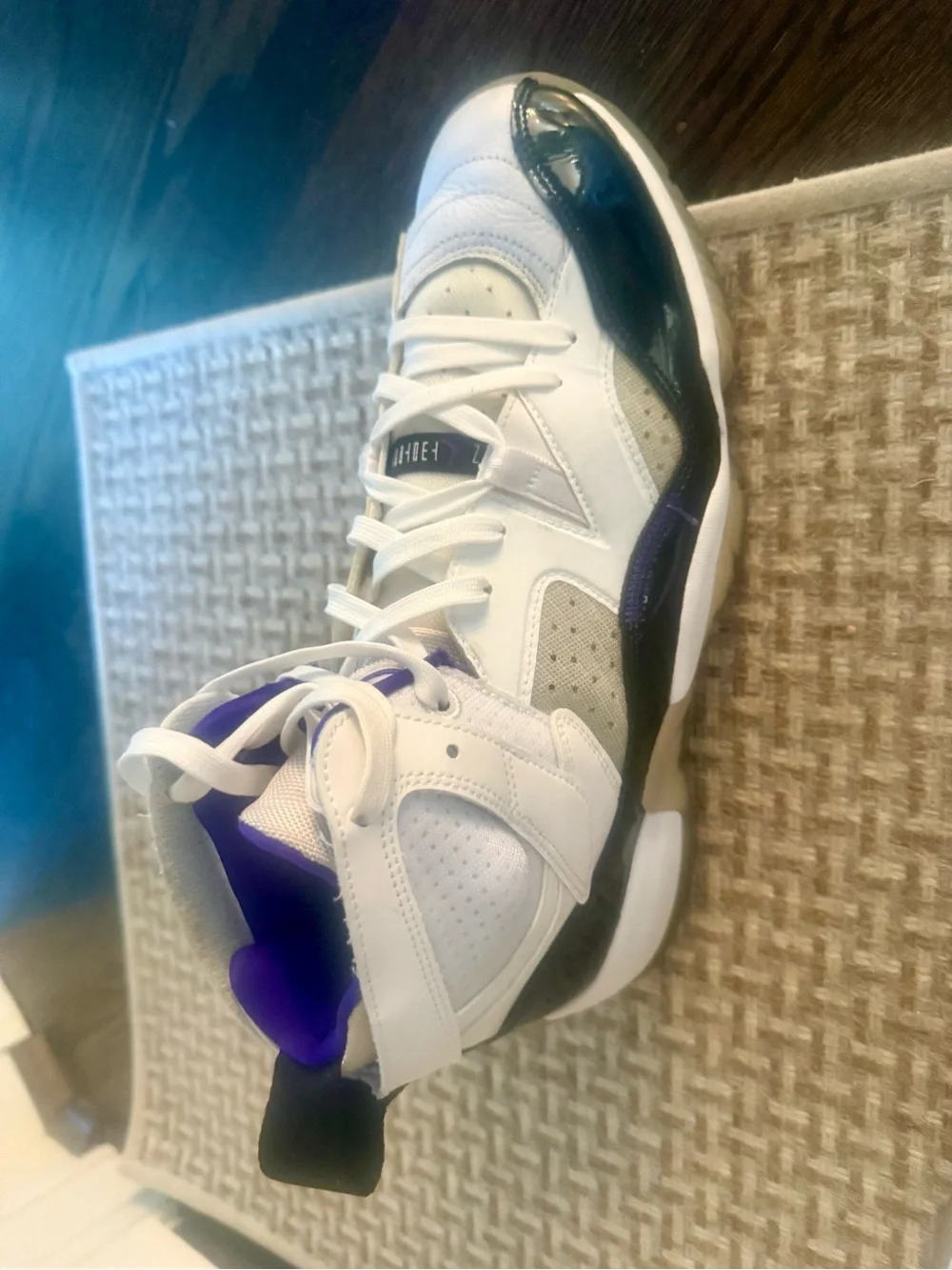 Air Jordan 11